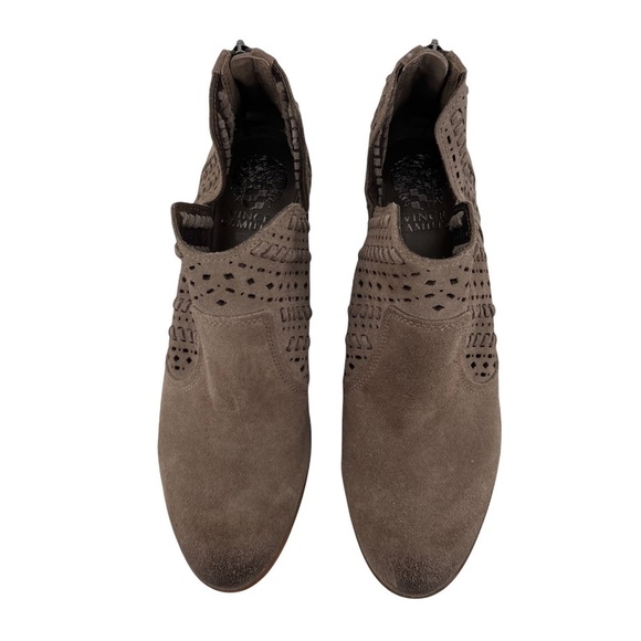 Vince Camuto Brown Perforated V-Cut Block Heel Ankle Boots Size 9 1/2 Women’s - Picture 3 of 11